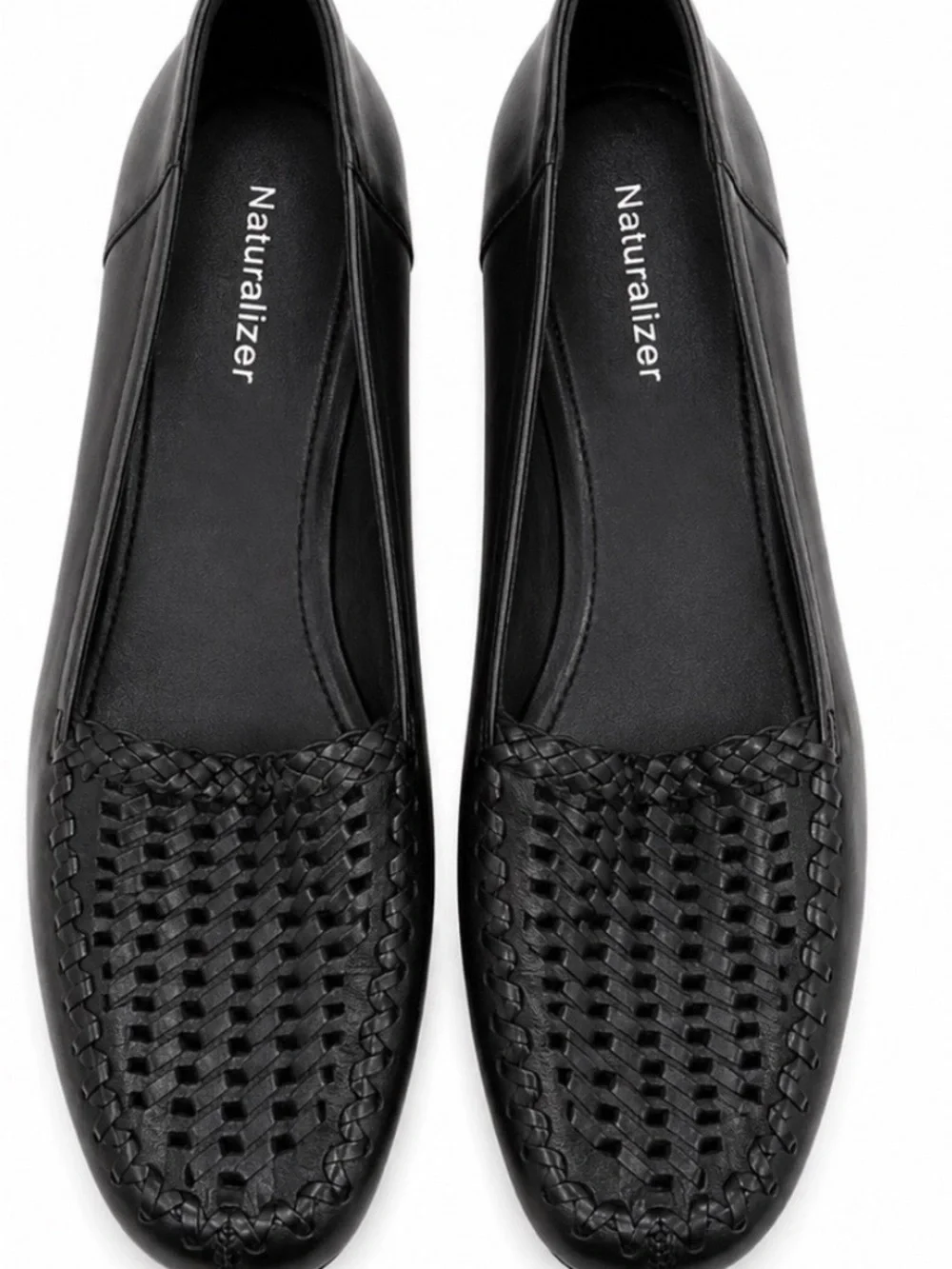 7.5 Naturalizer women’s Black Woven Leather Loafers